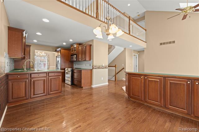 Builiding view nine for 6166 Natures Cove, Grand Blanc, MI. 48439