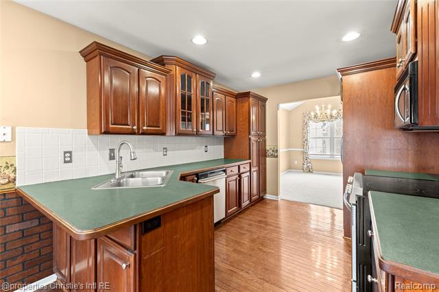 Builiding view six for 6166 Natures Cove, Grand Blanc, MI. 48439