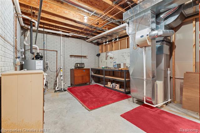 Builiding view thirty eight for 6166 Natures Cove, Grand Blanc, MI. 48439