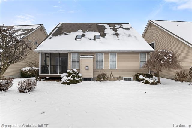 Builiding view thirty nine for 6166 Natures Cove, Grand Blanc, MI. 48439