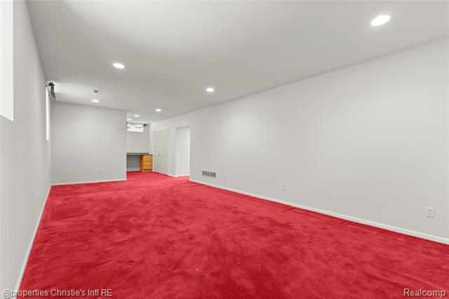 Builiding view thirty seven for 6166 Natures Cove, Grand Blanc, MI. 48439