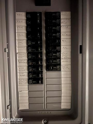 Builiding view twenty one for 563 Metcalf, Imlay City, MI. 48444