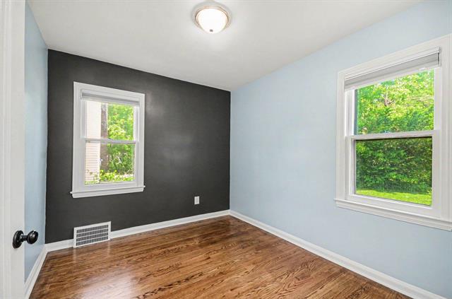 Builiding view nine for 5064 Lodewyck, Detroit, MI. 48224
