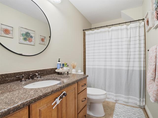 Builiding view thirty two for 2530 Rauch, Temperance, MI. 48182