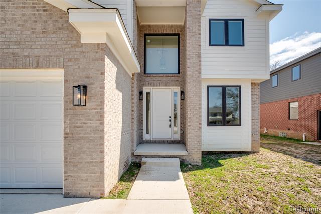 Builiding view fifty seven for 2911 Walsh, Rochester, MI. 48309