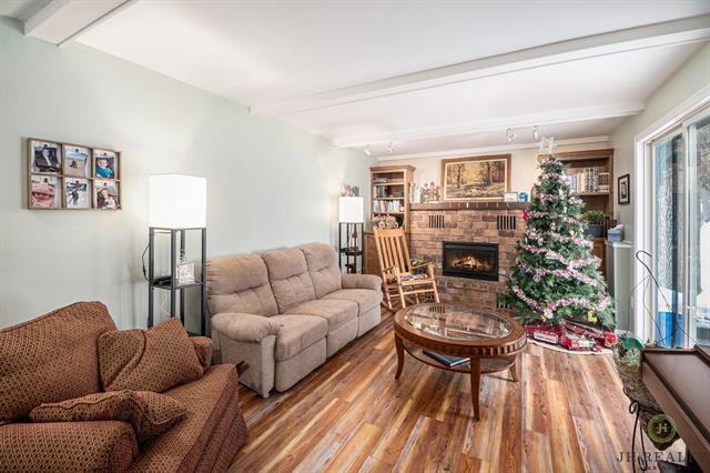 Builiding view nine for 446 Adaway, Ada, MI. 49301