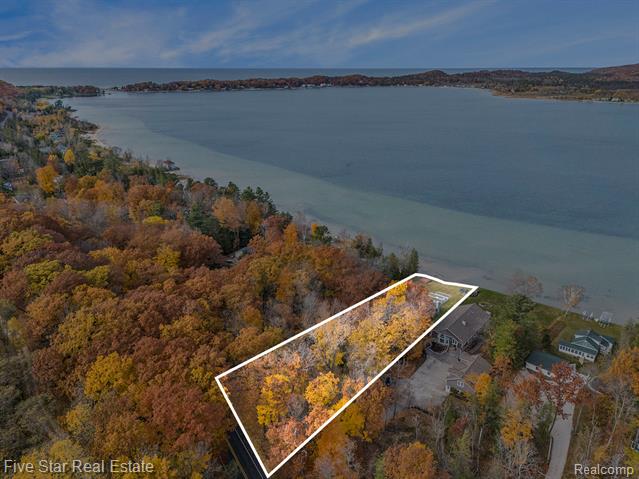 Builiding view twenty nine for 3162 Crescent Beach, Manistee, MI. 49660