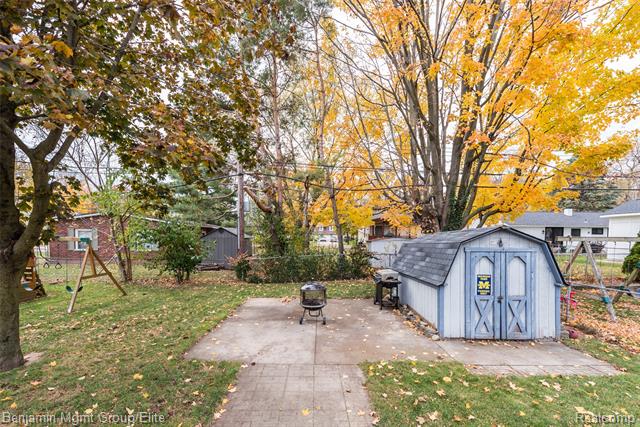 Builiding view thirty six for 115 Wellington, South Lyon, MI. 48178