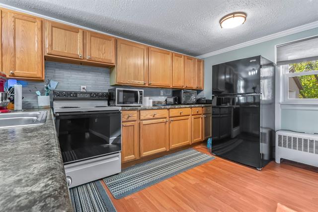 Builiding view eleven for 1125 Hickory, Hillsdale, MI. 49242