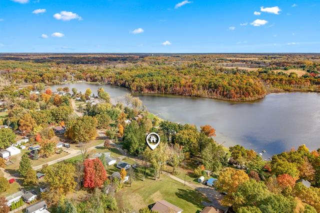 Builiding view thirty three for 1125 Hickory, Hillsdale, MI. 49242