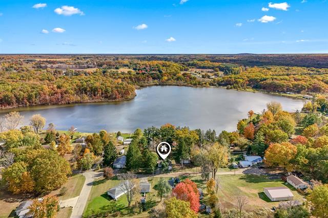 Builiding view thirty two for 1125 Hickory, Hillsdale, MI. 49242