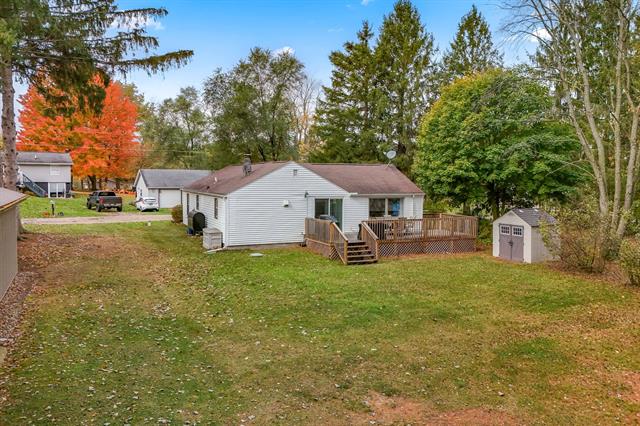 Builiding view twenty two for 1125 Hickory, Hillsdale, MI. 49242