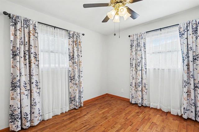 Builiding view twelve for 916 Sherwood, Muskegon, MI. 49441