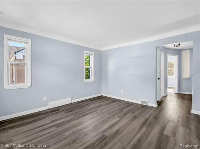 Builiding view five for 20229 Prevost, Detroit, MI. 48235
