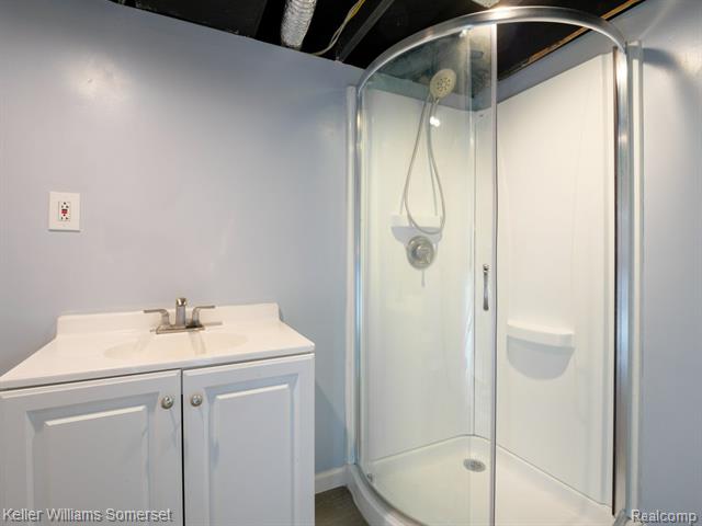Builiding view twenty four for 20229 Prevost, Detroit, MI. 48235