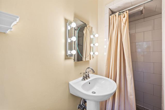 Builiding view nineteen for 48102 Mckean, New Buffalo, MI. 49117