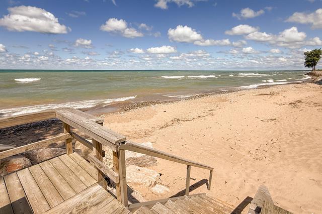 Builiding view twenty eight for 48102 Mckean, New Buffalo, MI. 49117