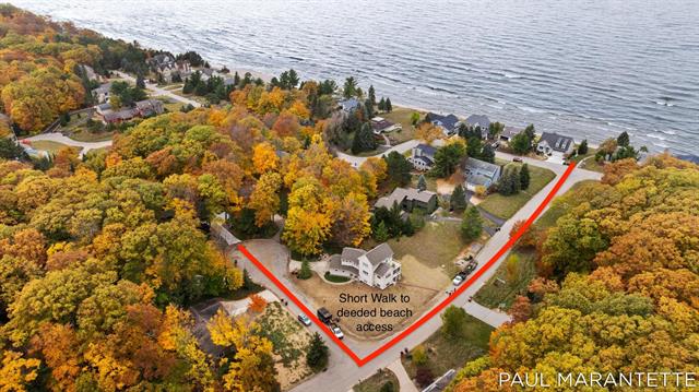 Builiding view fifty for 9421 Lakeview, West Olive, MI. 49460