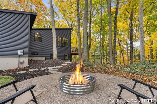 Builiding view forty six for 9421 Lakeview, West Olive, MI. 49460