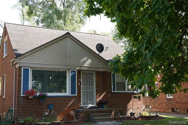 front view for 19720 Evergreen Road, Detroit, Mi. 48219