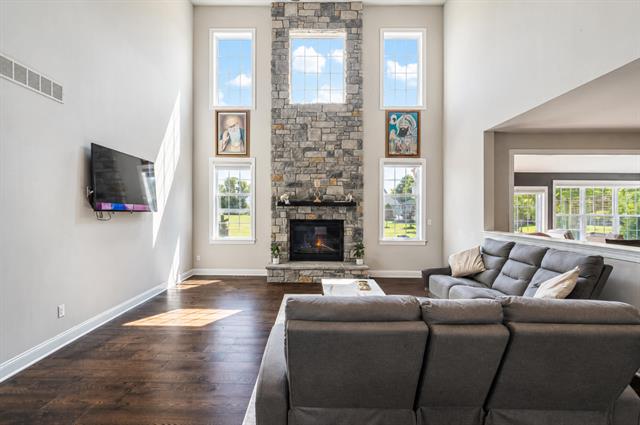 Builiding view eleven for 50443 Silverton, Canton, MI. 48187