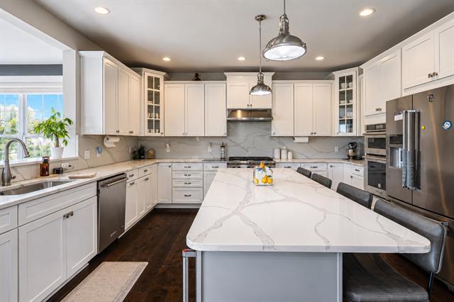 Builiding view fifteen for 50443 Silverton, Canton, MI. 48187
