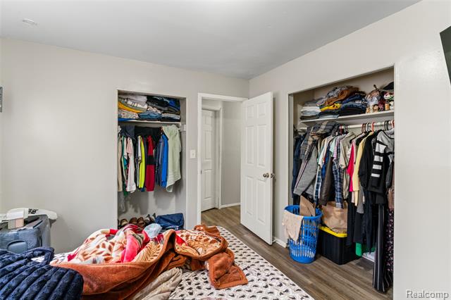 Builiding view fourteen for 1444 Liddesdale, Detroit, MI. 48217