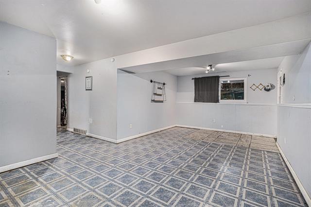 Builiding view eighteen for 897 Washington, Battle Creek, MI. 49037