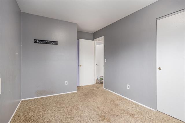 Builiding view fourteen for 897 Washington, Battle Creek, MI. 49037