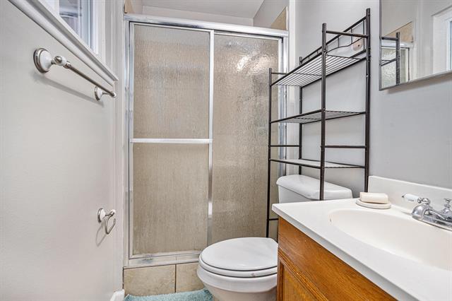 Builiding view ten for 897 Washington, Battle Creek, MI. 49037