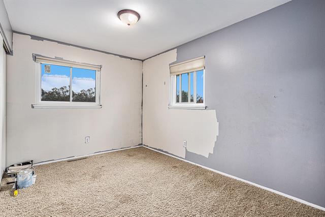 Builiding view thirteen for 897 Washington, Battle Creek, MI. 49037