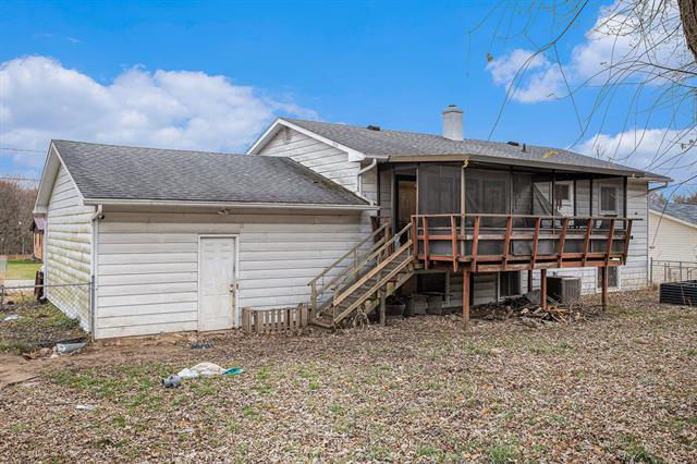 Builiding view twenty five for 897 Washington, Battle Creek, MI. 49037