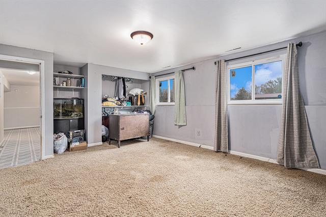 Builiding view twenty two for 897 Washington, Battle Creek, MI. 49037