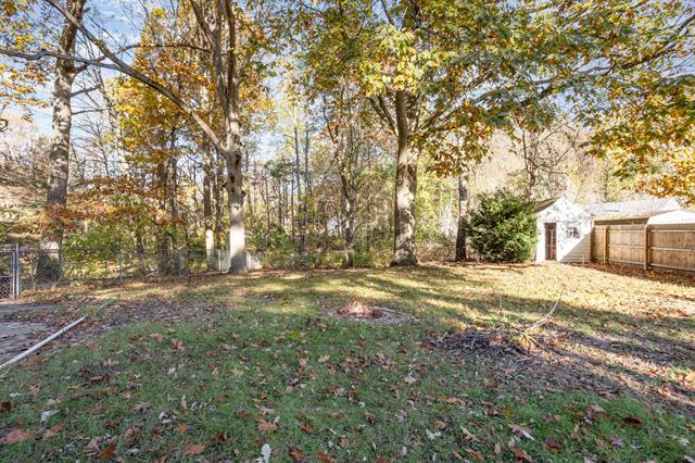 Builiding view thirteen for 3206 Gibson, Midland, MI. 48640