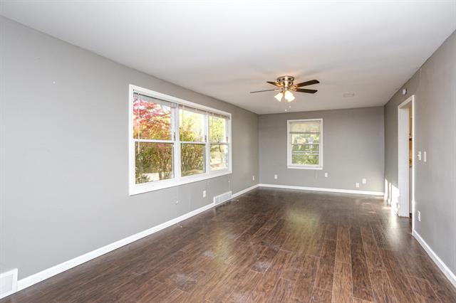 Builiding view two for 3206 Gibson, Midland, MI. 48640