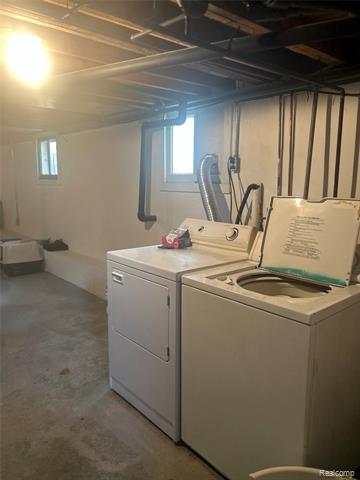 Builiding view seventeen for 116 Shepard Street, Saginaw, MI. 48604