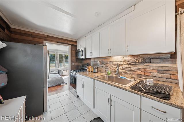 Builiding view seven for 53970 10 Mile, South Lyon, MI. 48178