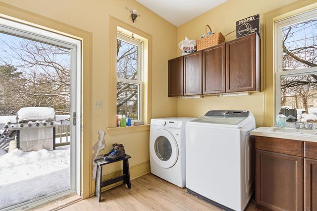 Builiding view eighteen for 439 N Reese, South Lyon, MI. 48178