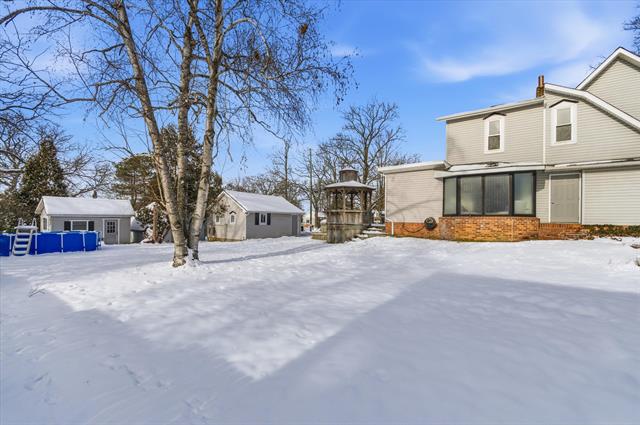 Builiding view forty one for 439 N Reese, South Lyon, MI. 48178