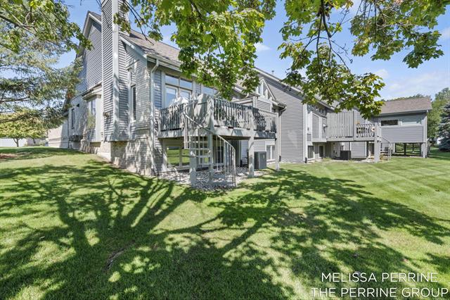 Builiding view fifty three for 2462 Highridge, Grand Rapids, MI. 49546