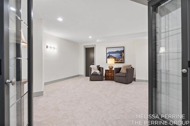 Builiding view thirty one for 2462 Highridge, Grand Rapids, MI. 49546