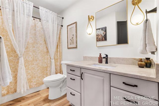 Builiding view twelve for 2462 Highridge, Grand Rapids, MI. 49546