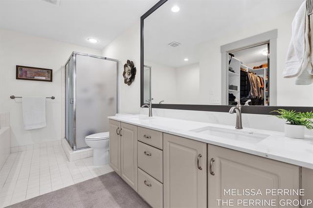 Builiding view twenty eight for 2462 Highridge, Grand Rapids, MI. 49546