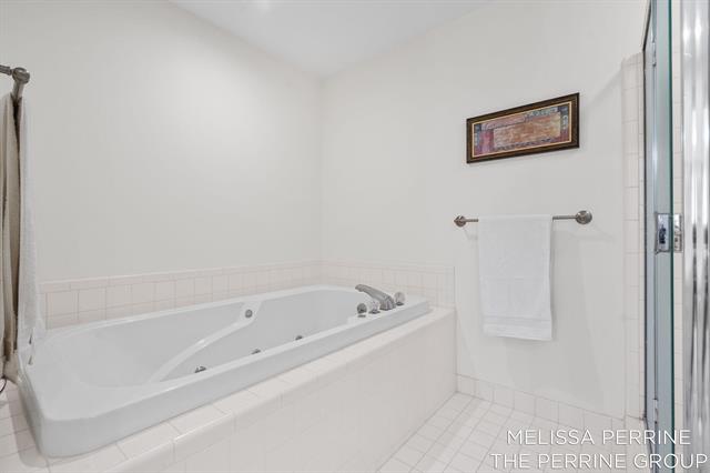 Builiding view twenty nine for 2462 Highridge, Grand Rapids, MI. 49546