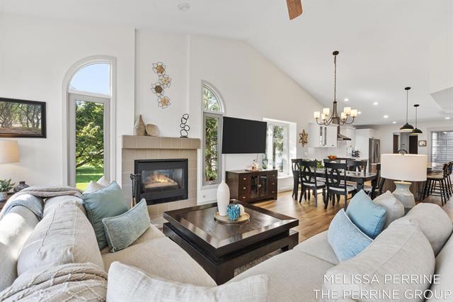 Builiding view twenty for 2462 Highridge, Grand Rapids, MI. 49546