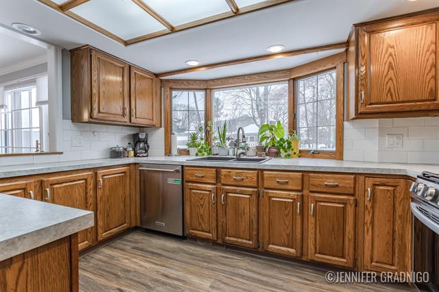 Builiding view eleven for 160 Sorrento, Holland, MI. 49423