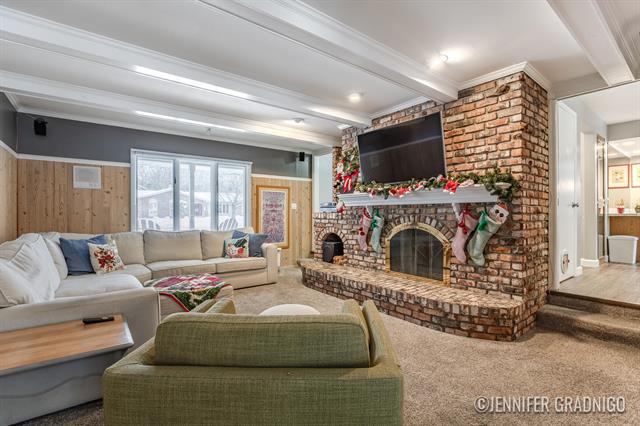 Builiding view fifteen for 160 Sorrento, Holland, MI. 49423