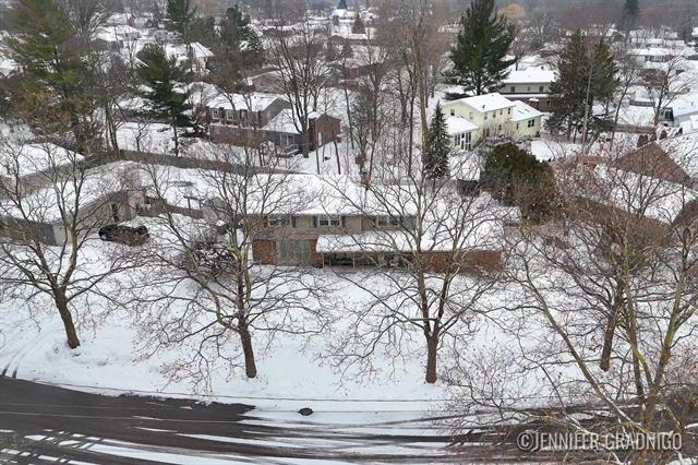 Builiding view forty one for 160 Sorrento, Holland, MI. 49423