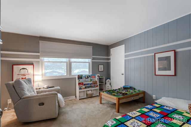 Builiding view twenty five for 160 Sorrento, Holland, MI. 49423