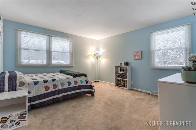 Builiding view twenty nine for 160 Sorrento, Holland, MI. 49423